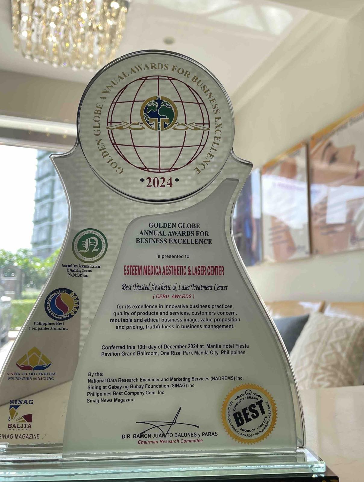 Golden Globe Annual Awards for Business Excellence 2024 Plaque